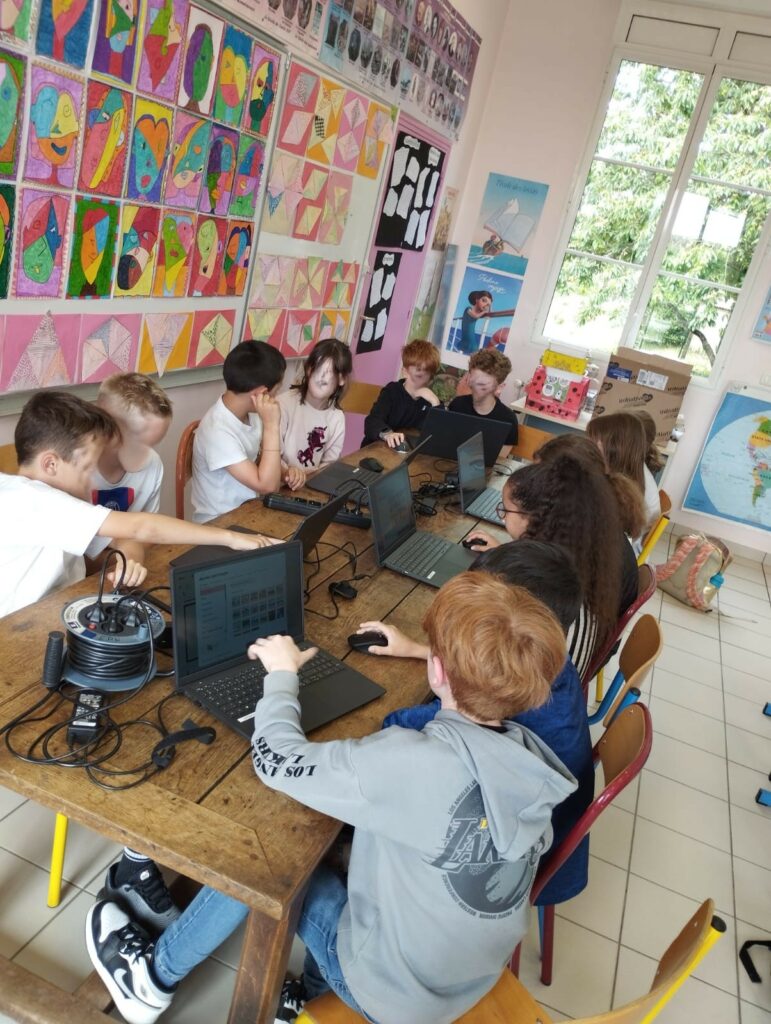 Atelier numerique en groupe
